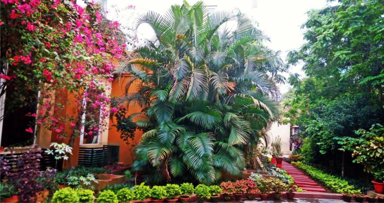 La Franklin Hotel Bhubaneswar Exterior photo